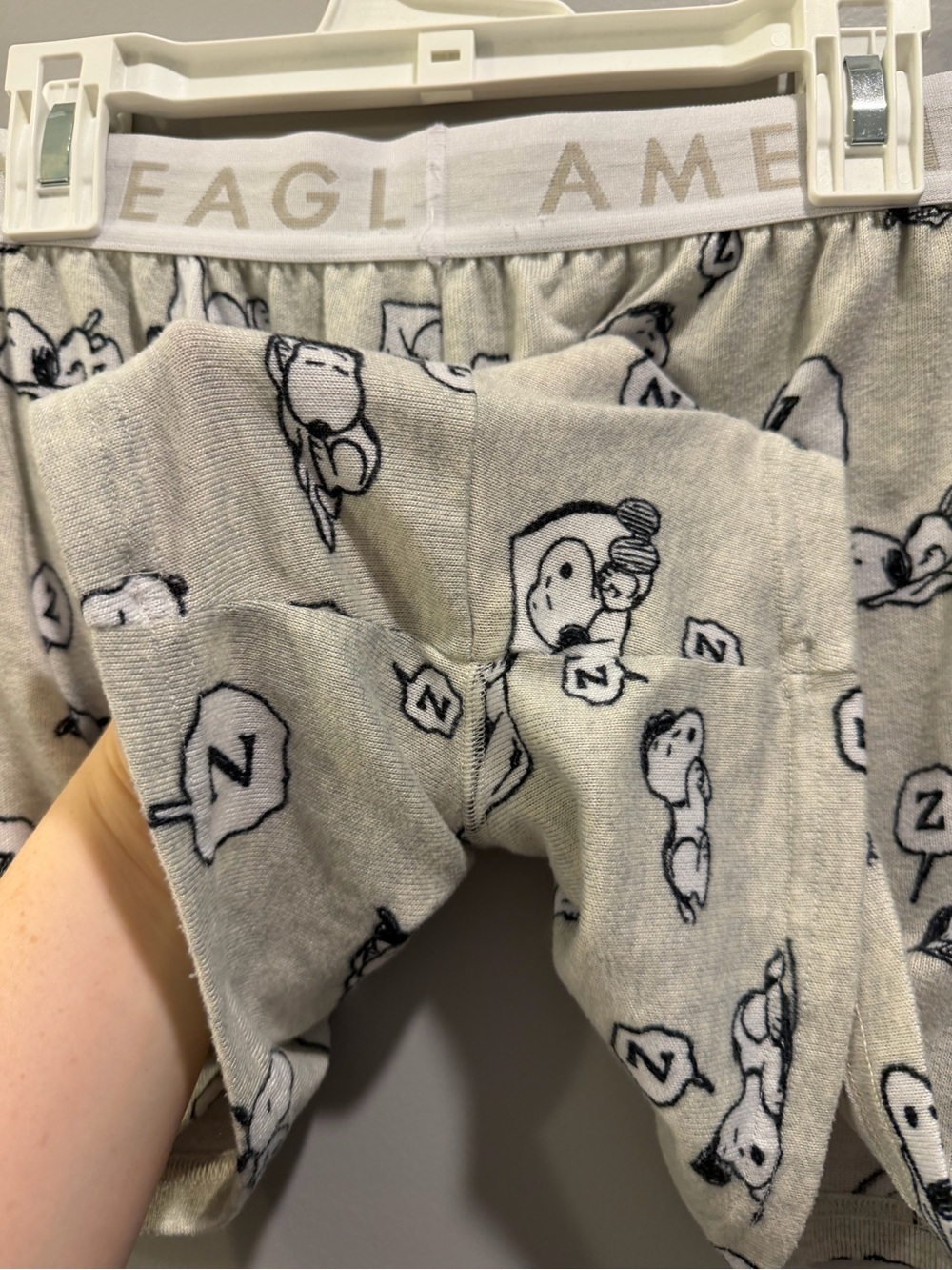 American Eagle Lounge Soft Plush High-Rise Waistband Snoopy Print PJ Shorts XS - Picture 6 of 9